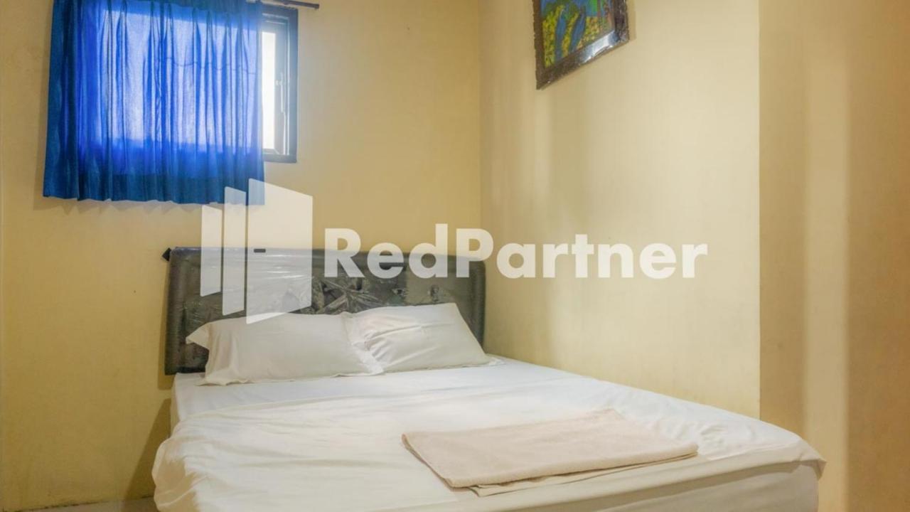 Vandhela Homestay Syariah Mitra Reddoorz Surabaya Kültér fotó