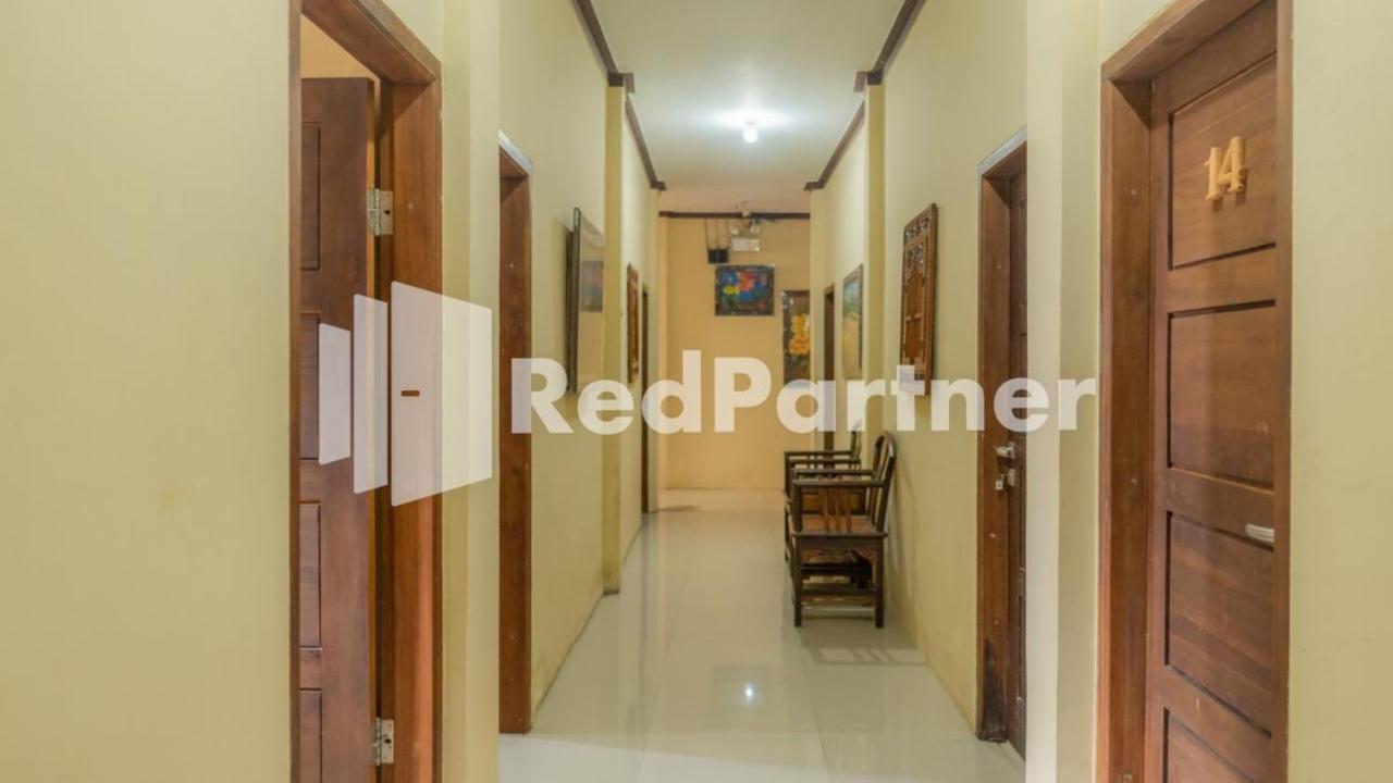 Vandhela Homestay Syariah Mitra Reddoorz Surabaya Kültér fotó