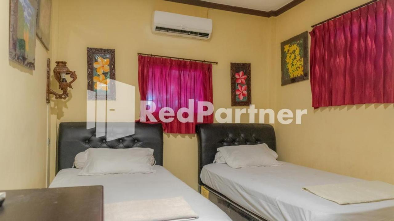 Vandhela Homestay Syariah Mitra Reddoorz Surabaya Kültér fotó