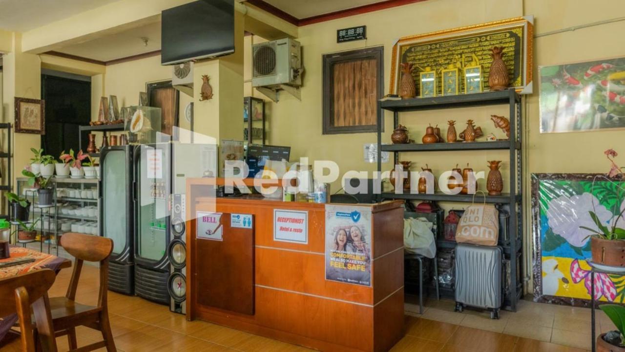 Vandhela Homestay Syariah Mitra Reddoorz Surabaya Kültér fotó